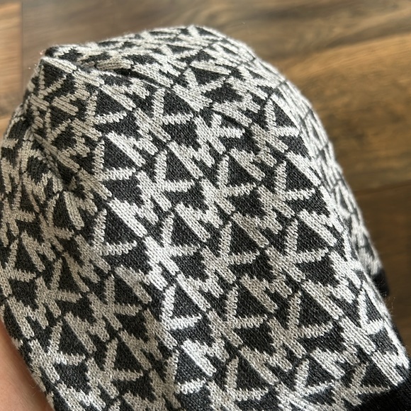MICHAEL Michael Kors Beanie - Picture 2 of 4